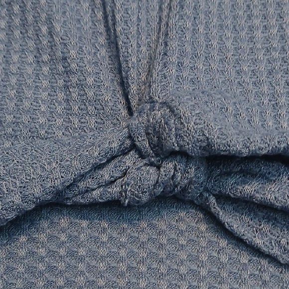 NWT Miholl Sleeveless Solid Blue Twist Knot Waffle Knit Top SZM - Picture 6 of 7